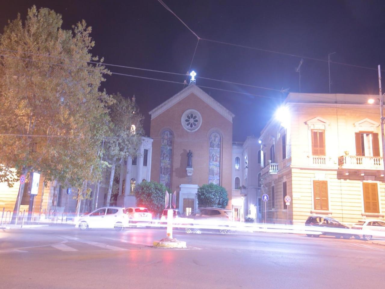 Bari City Hub _ Locazione Turistica Hotel Exterior photo